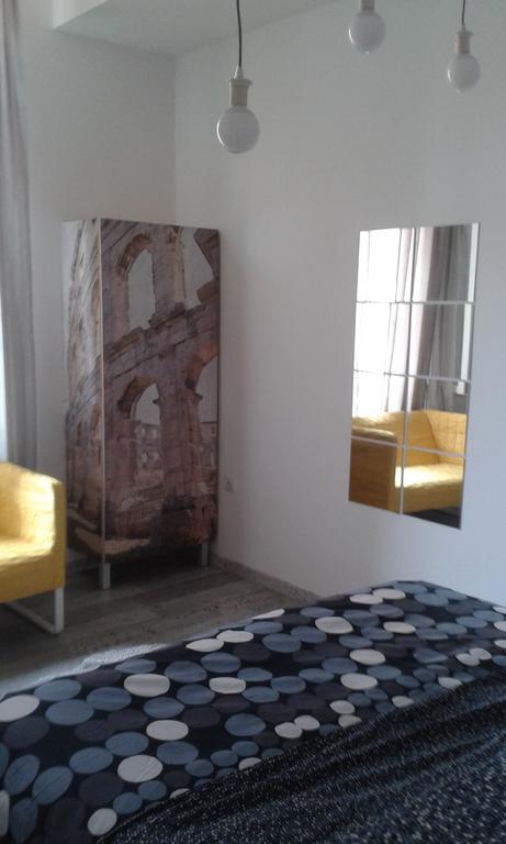 Hostel Ljiljana Pula Extérieur photo